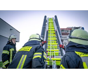 3-section rope ladder with supports DIN EN 1147 photoluminescent | © MUNK GmbH