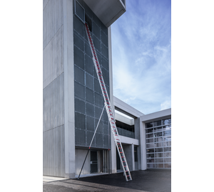 Seilzugleiter 3-teilig mit Stützen DIN EN 1147 | © MUNK GmbH