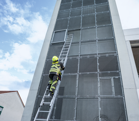 2-section rope-extension ladder ÖNORM F4047 | © MUNK GmbH