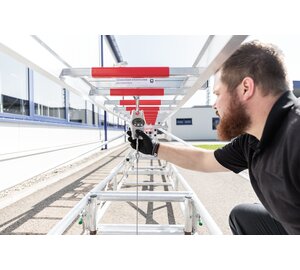 Détermination de la force de traction au moyen d'une balance de traction numérique | © MUNK GmbH