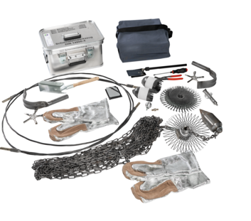 Case with "chimney tools" contents size 2 | © MUNK GmbH