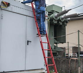 Str. ladder, RFG w/o stab. 12 rungs, app. | © MUNK GmbH