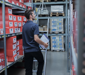 Shelf ladder mov. double shelf 6 steps, app. | © MUNK GmbH