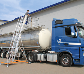 Tanker ladder w. four castors, app. | © MUNK GmbH