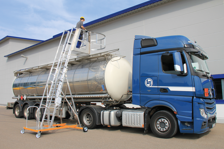 Tanker ladder w. four castors, app. | © MUNK GmbH