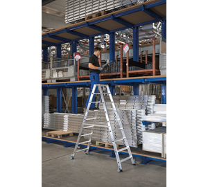 Stehleiter beids. begehb. m. Rollen 2x9 St. Anw. | © MUNK GmbH