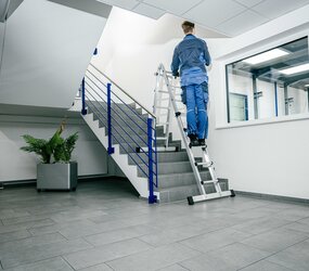 Telesc. ladd. 4-sect. w. stab. 4x5 rungs, app. | © MUNK GmbH