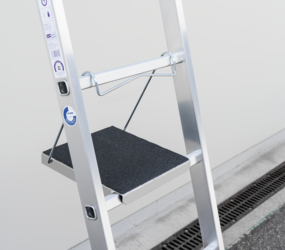 Hook-in step R13, app. | © MUNK GmbH