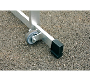 Plattformleiter mit Rollen Traverse Detailbild | © MUNK GmbH