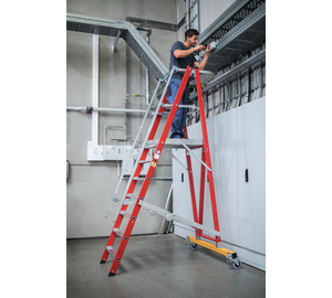 Plattformleiter GFK/Alu klapp-& fahrbar 7 Stu. Anw | © MUNK GmbH