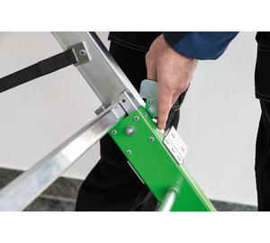 Plattformleiter steckbar 3+2 Stufen Montage | © MUNK GmbH