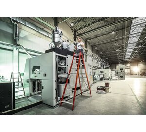 Escabeau à marches accessible des deux côtés GFK / Alu Application | © MUNK GmbH