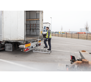 Arbeitspodest starr mit Handlauf Anwendung | © MUNK GmbH