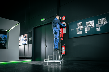 Work platform rigid 3 steps, app. | © MUNK GmbH