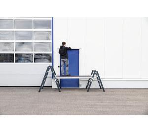 Marchepieds pliants avec PF à accrocher Appl. | © MUNK GmbH