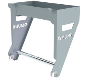 Storage tray for railings, flush with clip, depth 100 mm, rear view | © MUNK GmbH